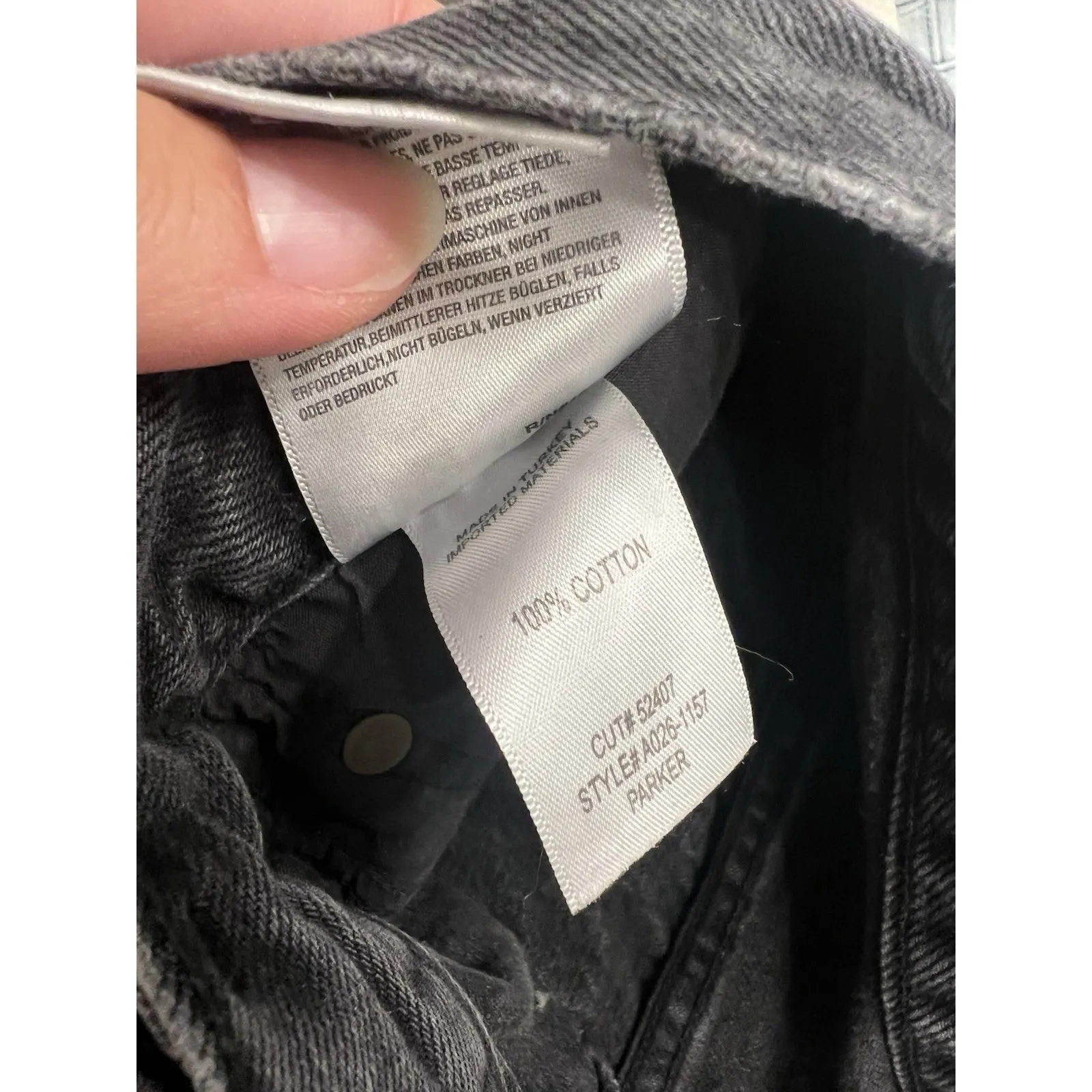 Agolde Shorts Womens Size 29 Black Parker Vintage Cut Off Short Distressed - Image 6