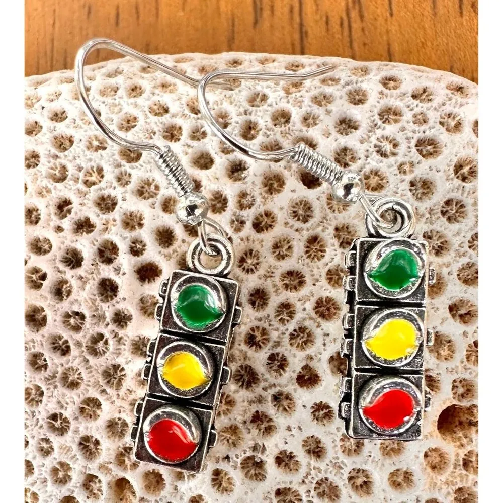 Traffic Light Earrings Signal New Dangle Hooks Stop Wait Go Crossing Gua… Silver - Image 9