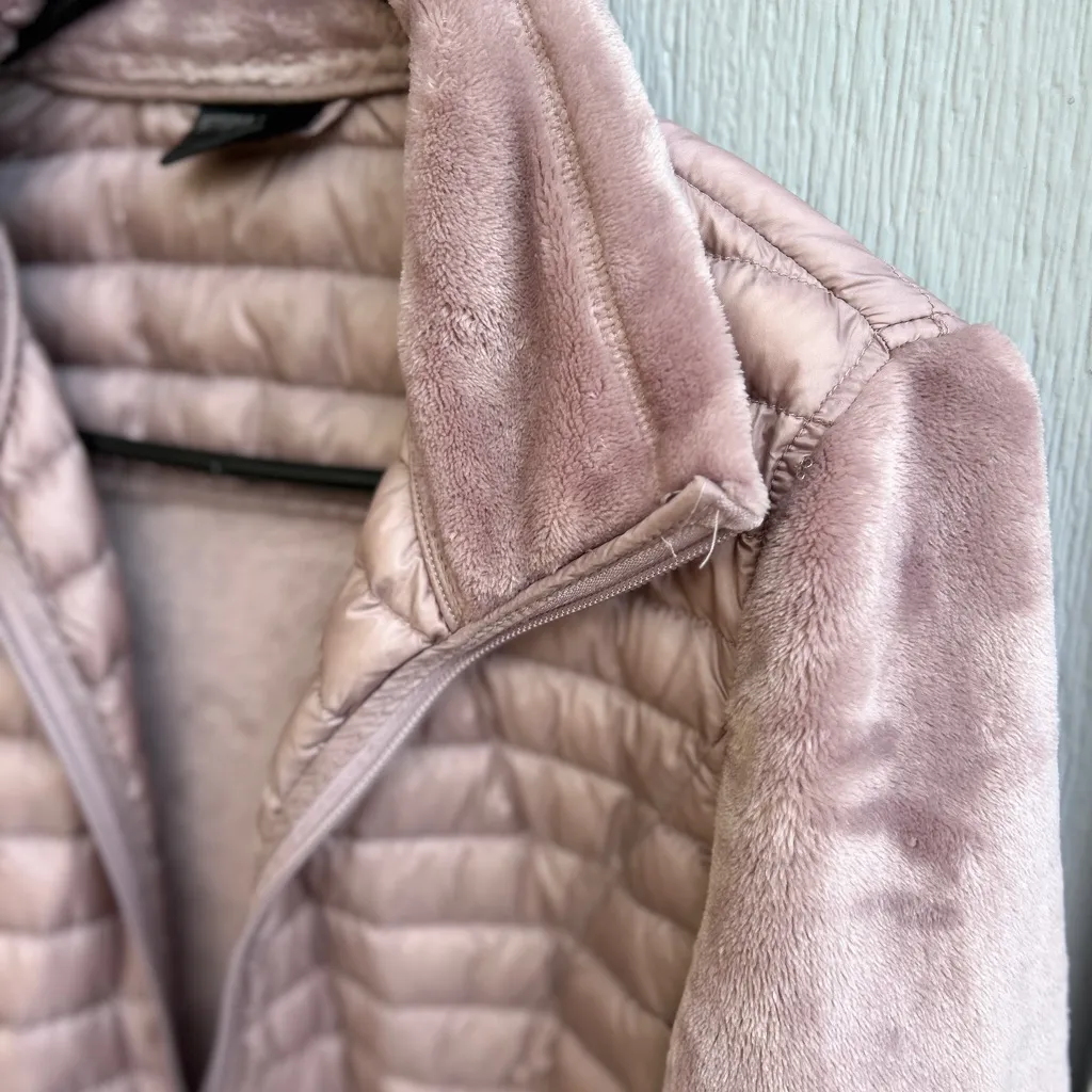 32 Degrees Heat Pink Puffer Jacket size small - Image 4