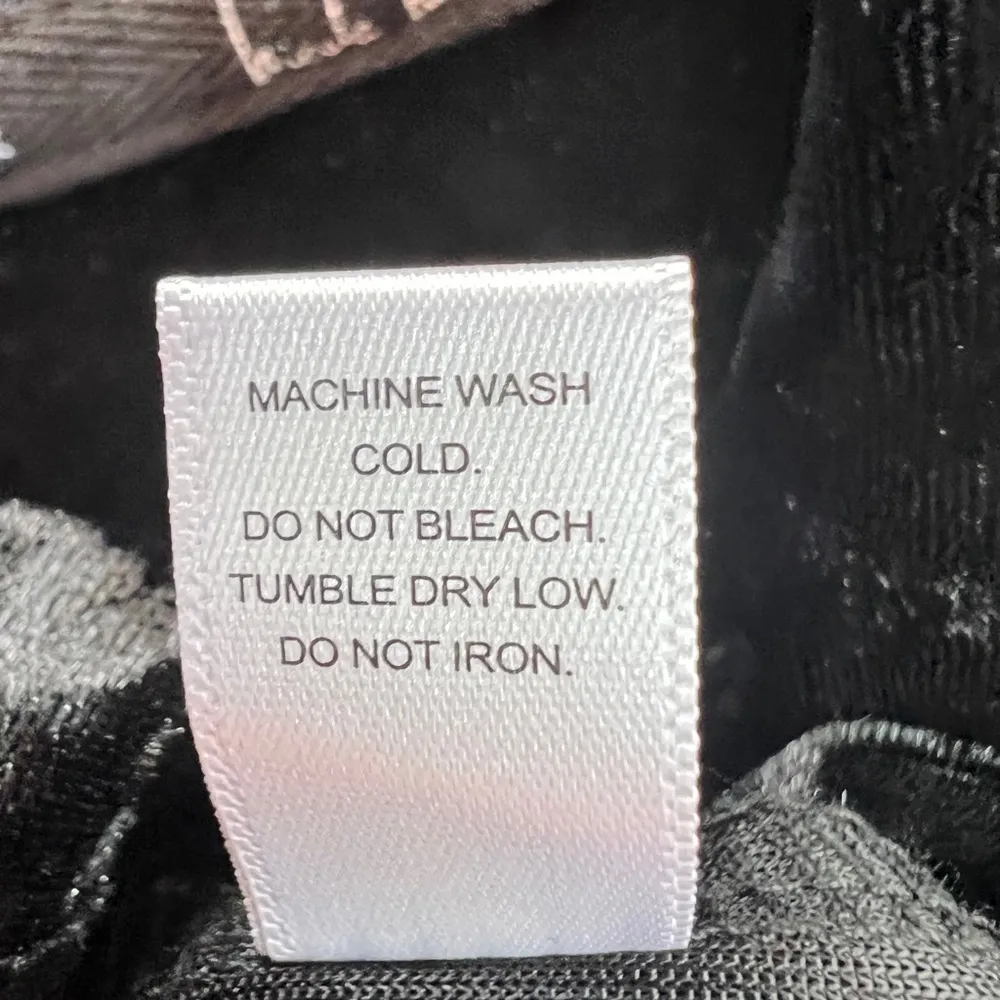 Nicole Miller New York Size XL Velour/Velvet Pj Set Long Sleeve Button F… - Image 14