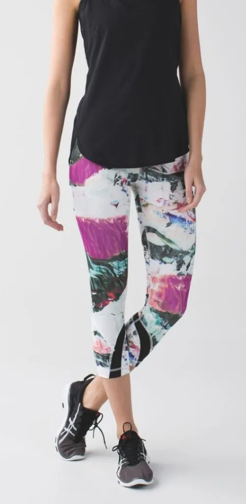 💖 Lululemon Run: Inspire Crop II Full-On Luxtreme in Pigment Wave Multi / Black - Image 1