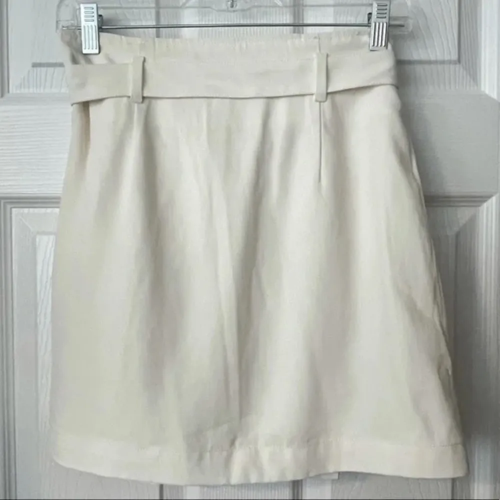 NWT Button Paper Bag Mini Skirt - Image 4
