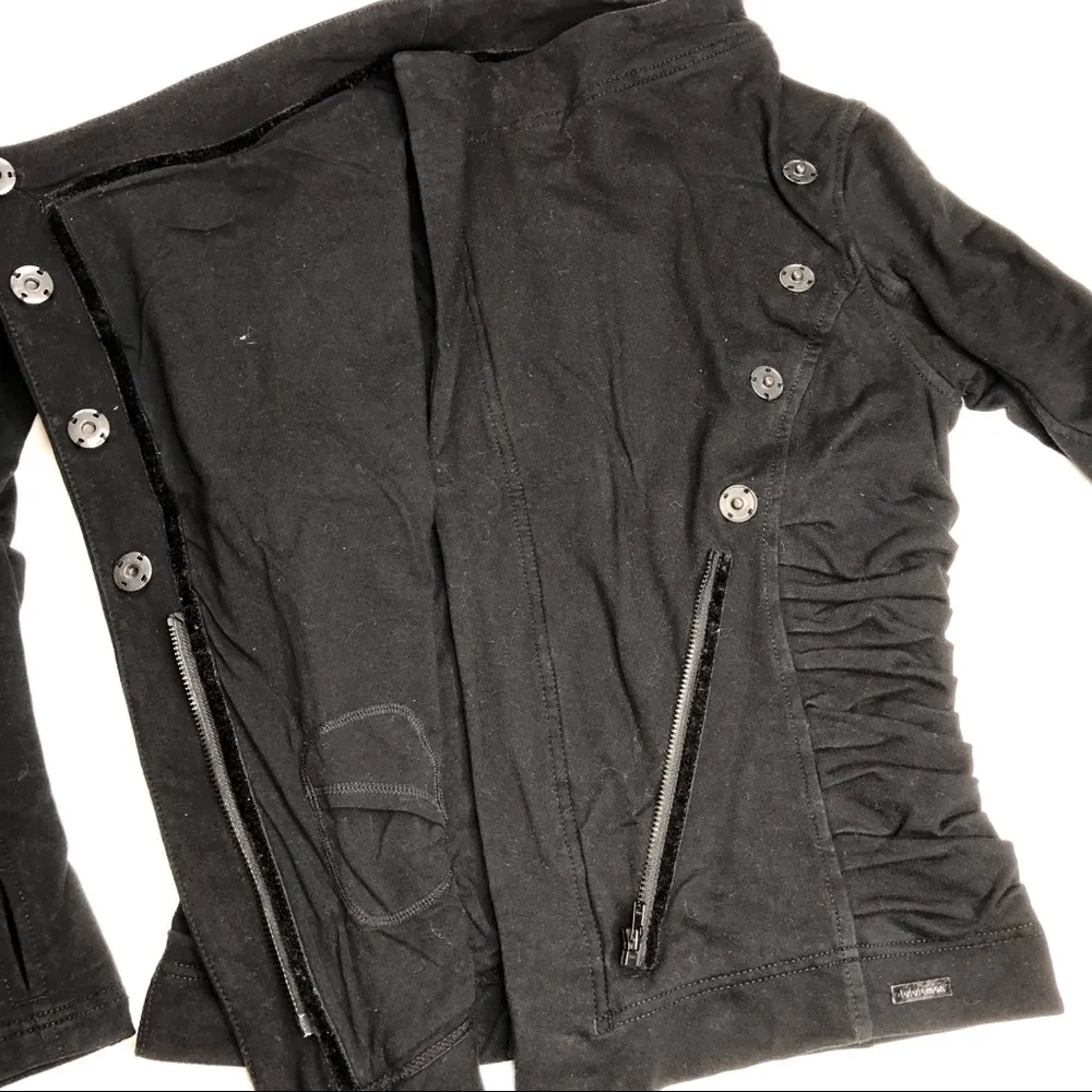 Lululemon Solace Jacket Black Asymmetrical Zip - Image 5