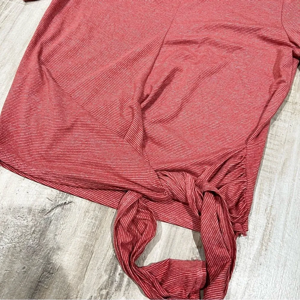 William Rast Red and White Striped Front Tie Short Sleeve Tee Shirt Womens Small - Image 3