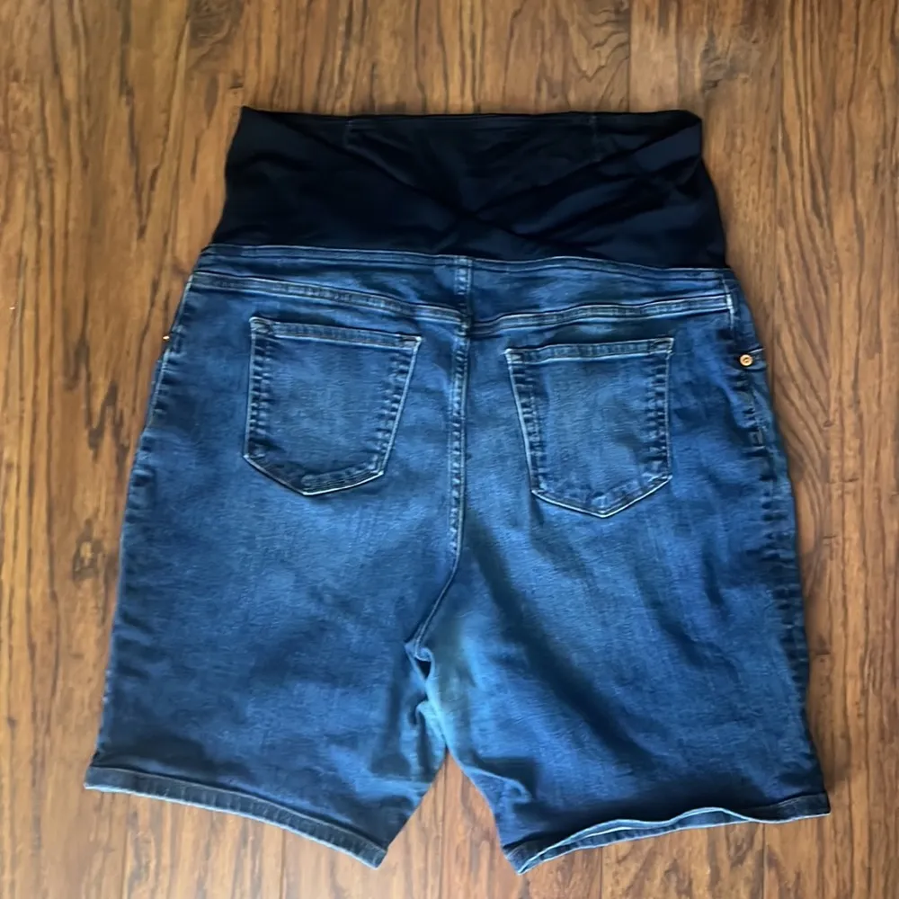 Isabel maternity overbelly shorts - Image 3