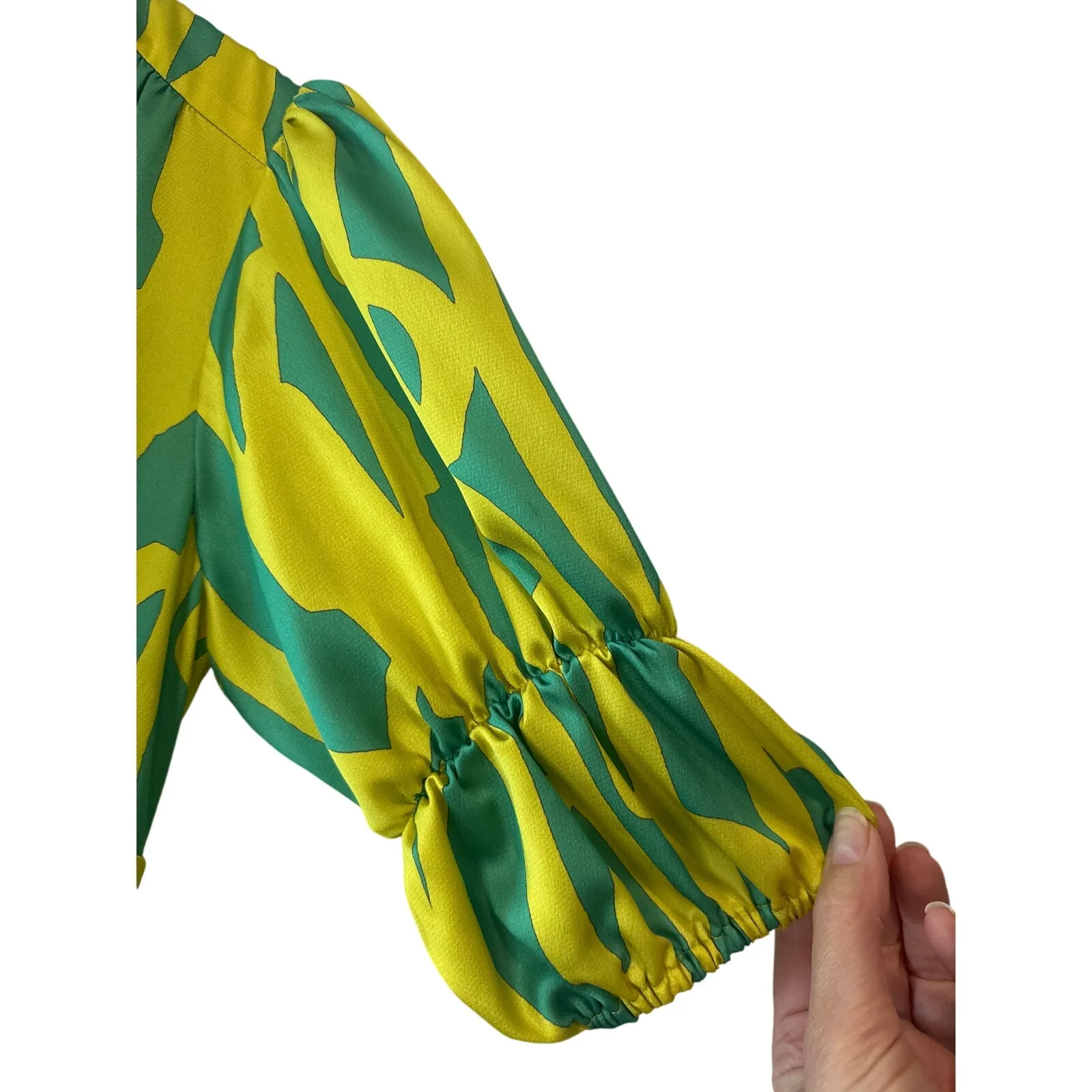 Alexis Zuella Abstract Crepe Puff Sleeve Maxi Dress Size Small - Image 12