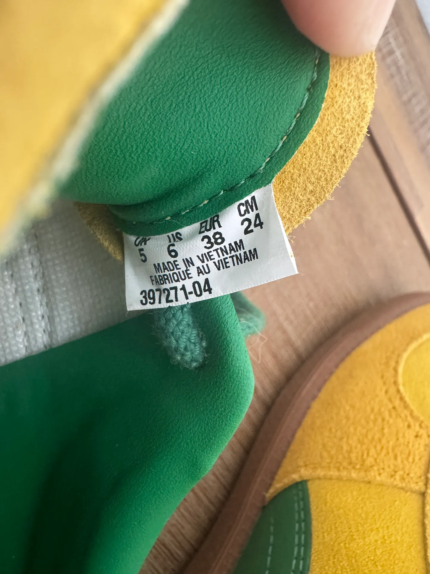 Shoes Yellow & Green - Image 5