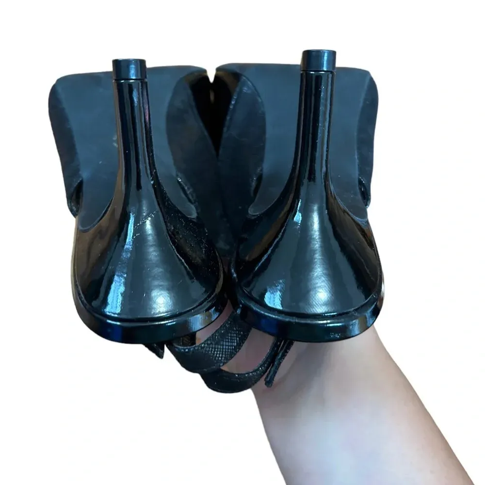 EAST 5TH BLACK PATENT SLINGBACK HEELS - Image 5