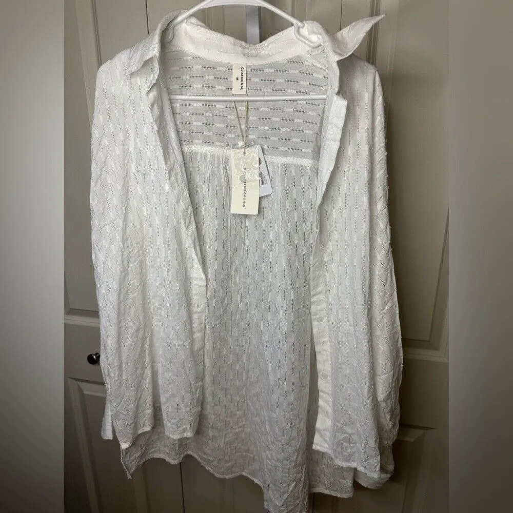 Chic White Textured Blouse and Short‎ Set Size M - Image 3