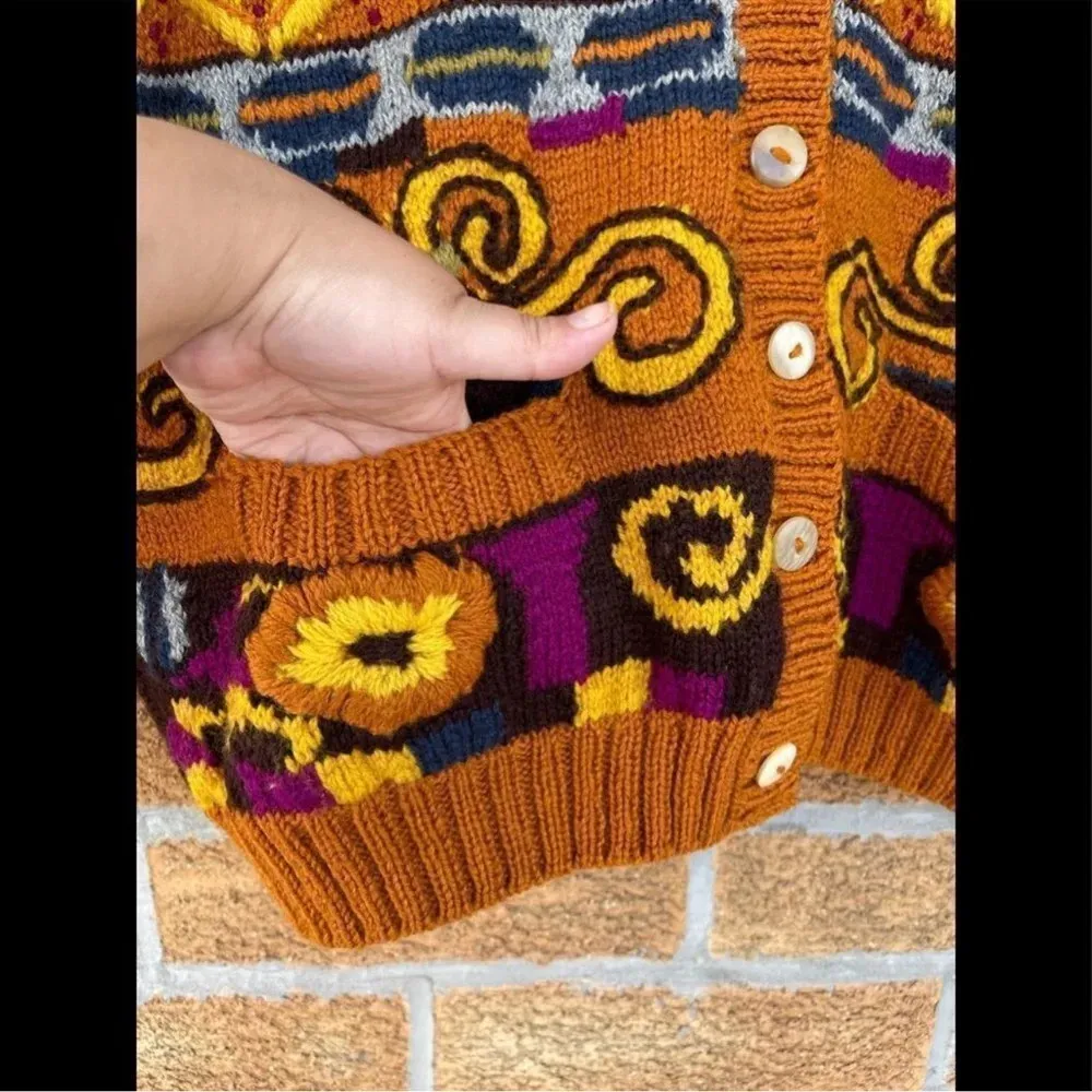 Roberta Freymann Handknitted
Sweater small - Image 3