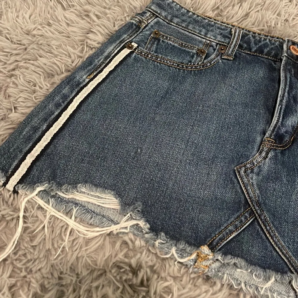 Denim skirt, American Eagle, size Small, Great condtion, No flaws - Image 2