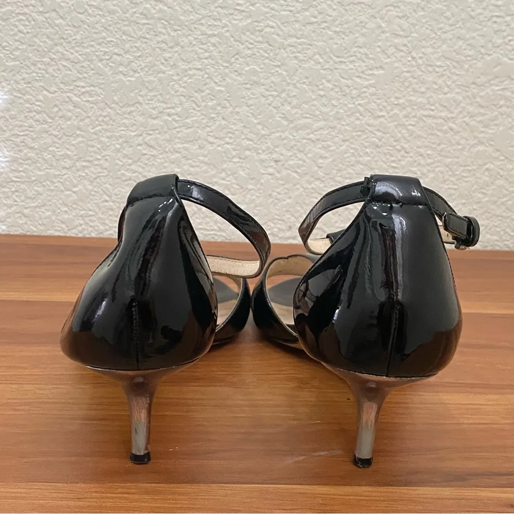 COACH Hellena Black Soft Patent Leather T-strap Kitten Heels Sandals Size 7.5B - Image 4