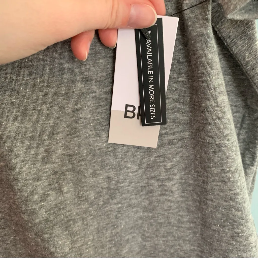 BP Grey/Gray Basic V-Neck Short Sleeve Tee Shirt Size Medium NWT - Image 5