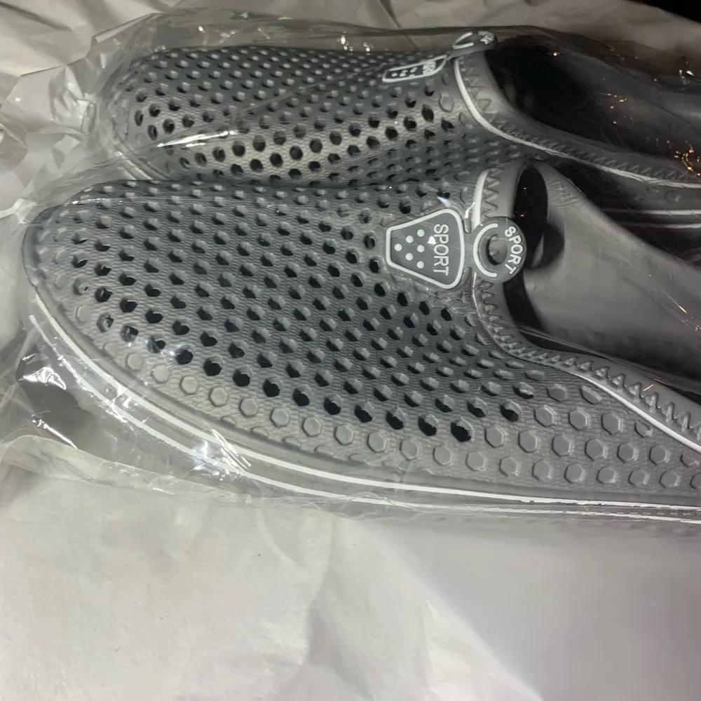 Sport Gray and White Mesh Mule Size 11.5 - Image 3