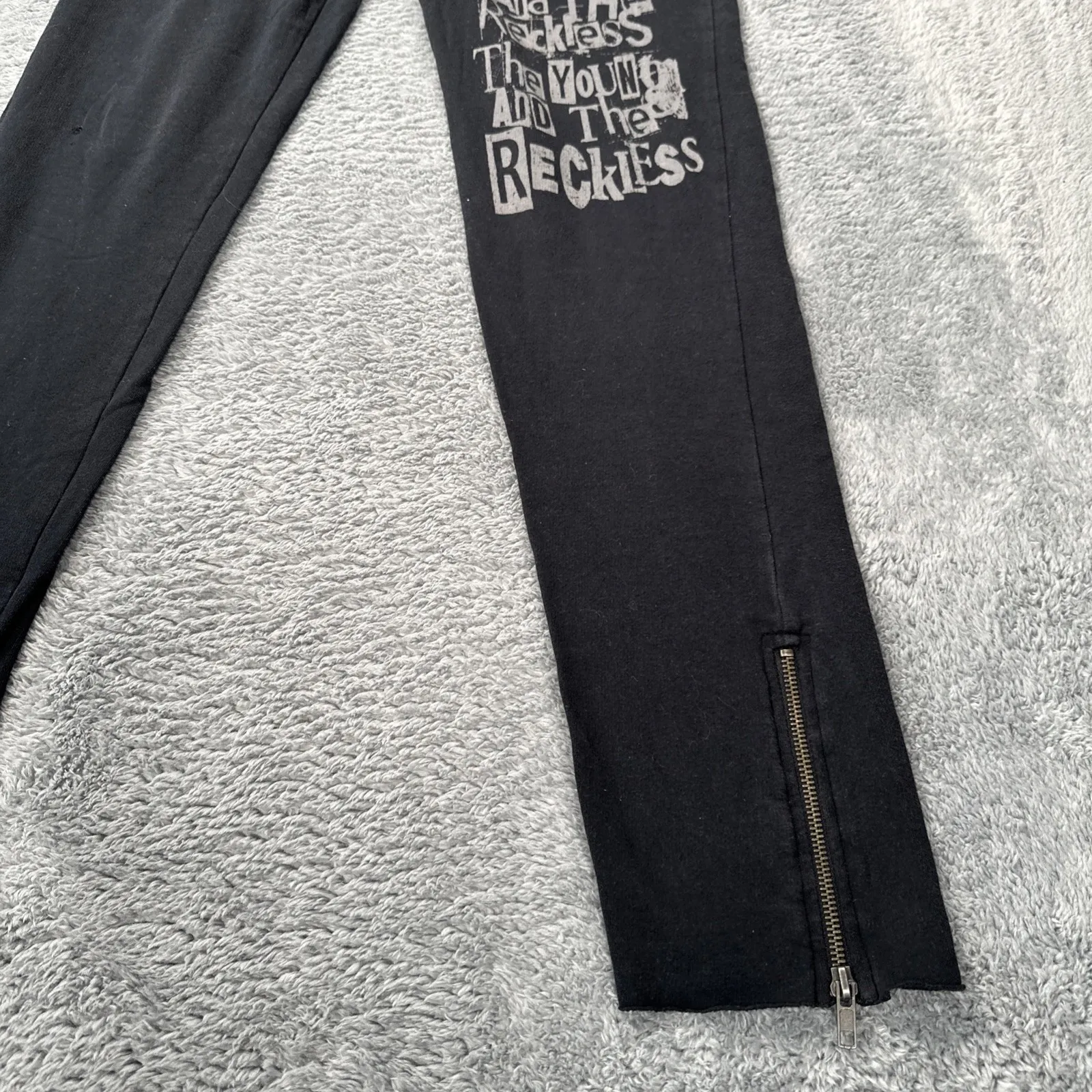 Abbey Dawn Young & Reckless Low Rise Avril Lavigne Punk Rock Grunge Leggings Y2K Black Size L - Image 4