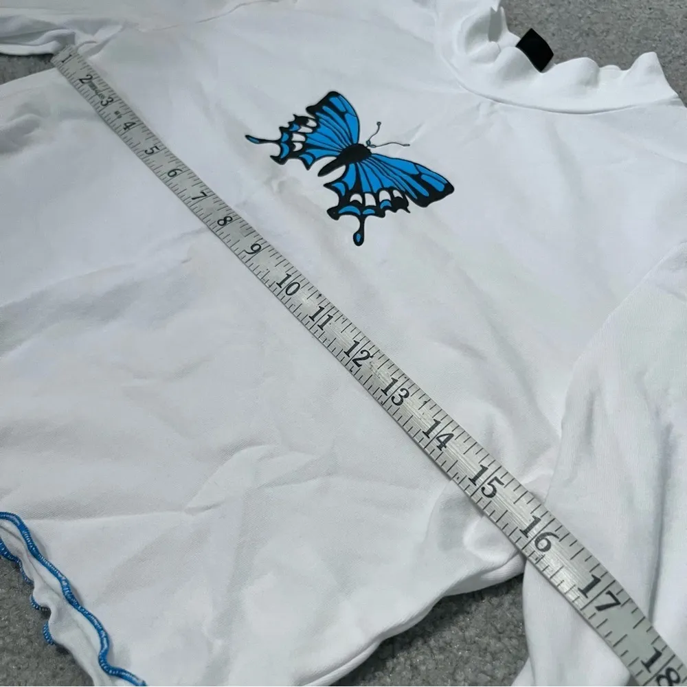 SHEIN Blue Butterfly Print White Mock-Neck Long Sleeve Crop Top - Image 10