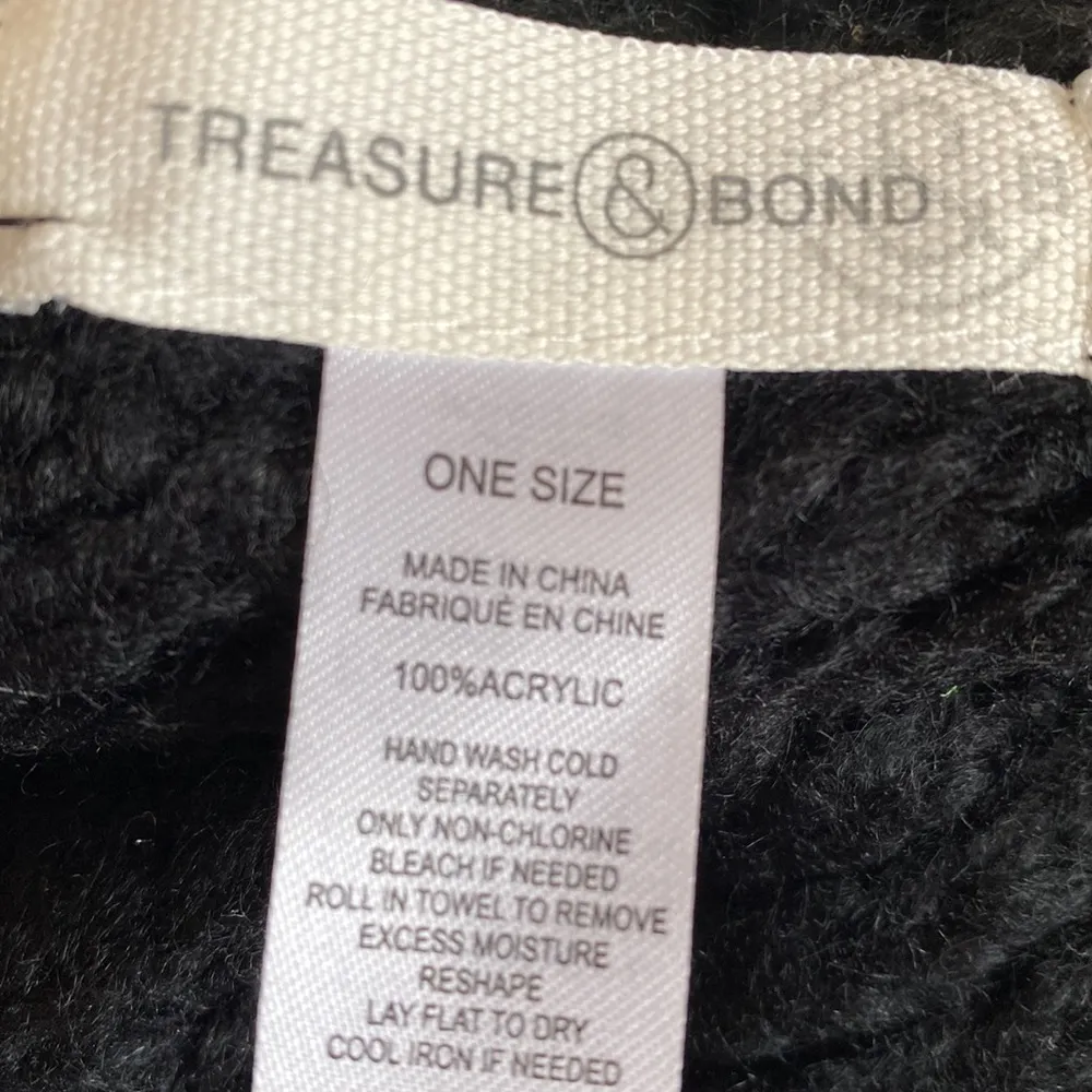Treasure & Bond black chunky scarf NWT - Image 3