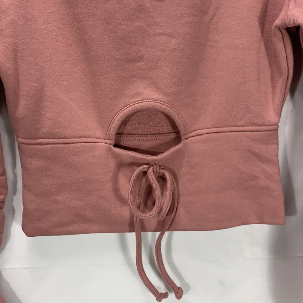 Kendall & Kylie Pink Salt Crew Neck Back Cut Out Sweatshirt Size XXS - Image 5