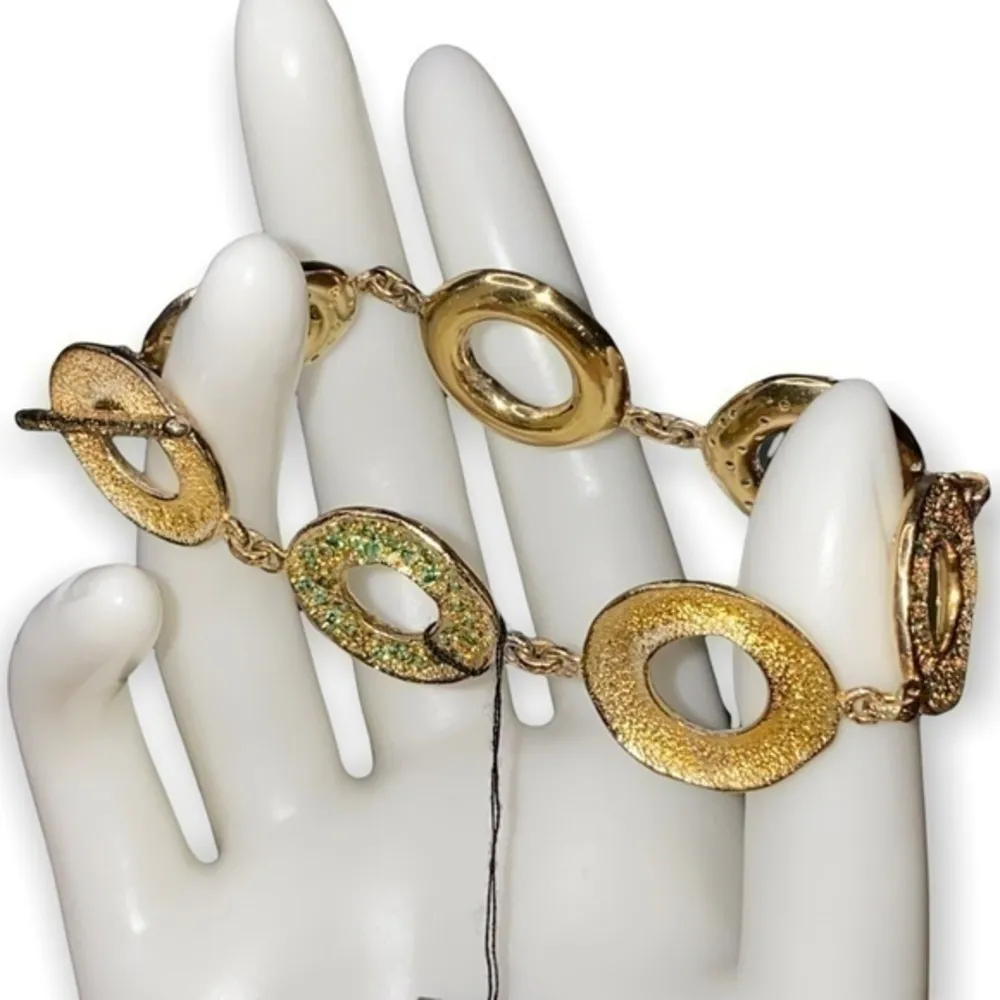 Melinda Maria Gold Plated Circle Link Emerald Green Pave Crystal Toggle Bracelet - Image 5