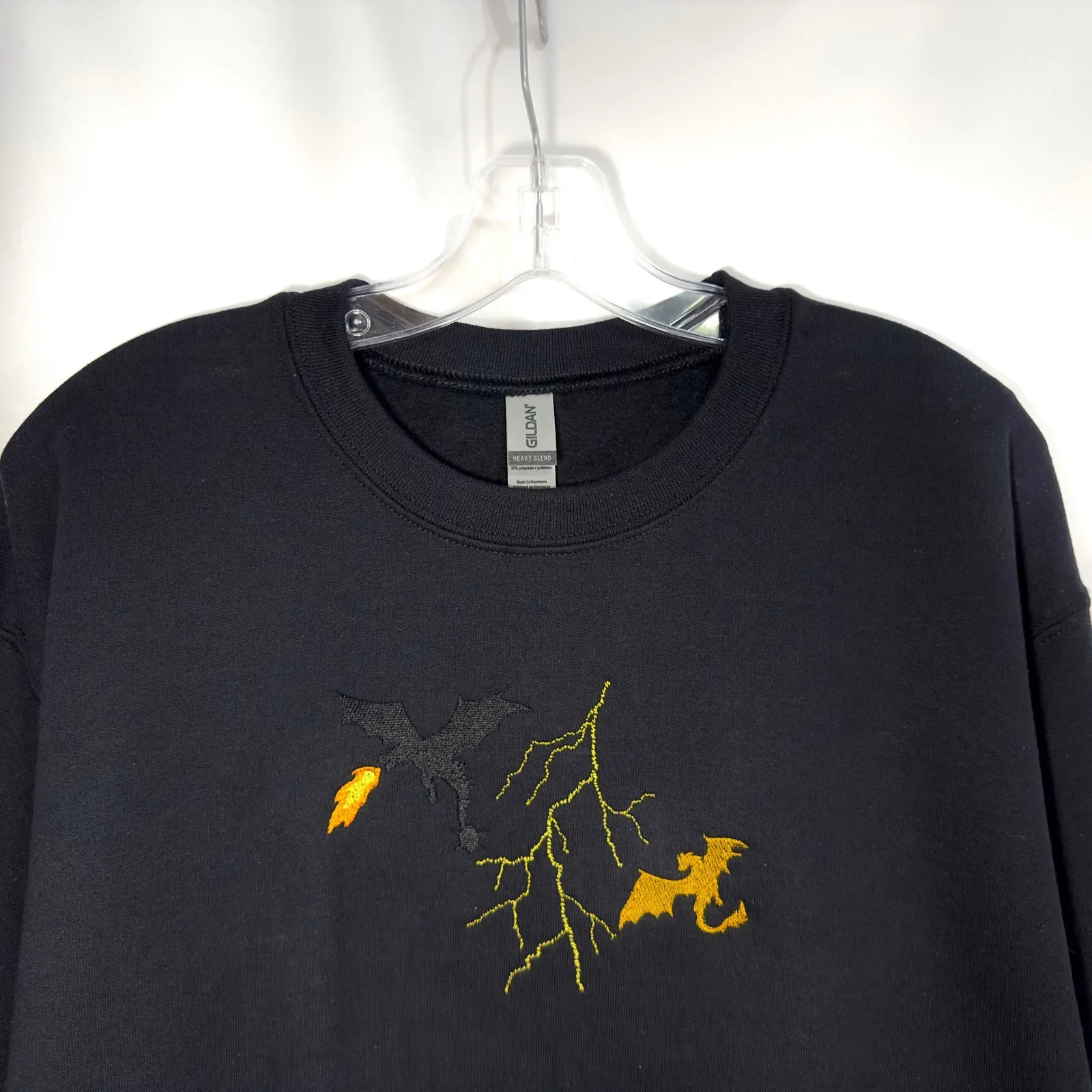 Dragon‎ Sweatshirt Medium Embroidered Lightning Black Crew Fourth Wing Basgiath - Image 3