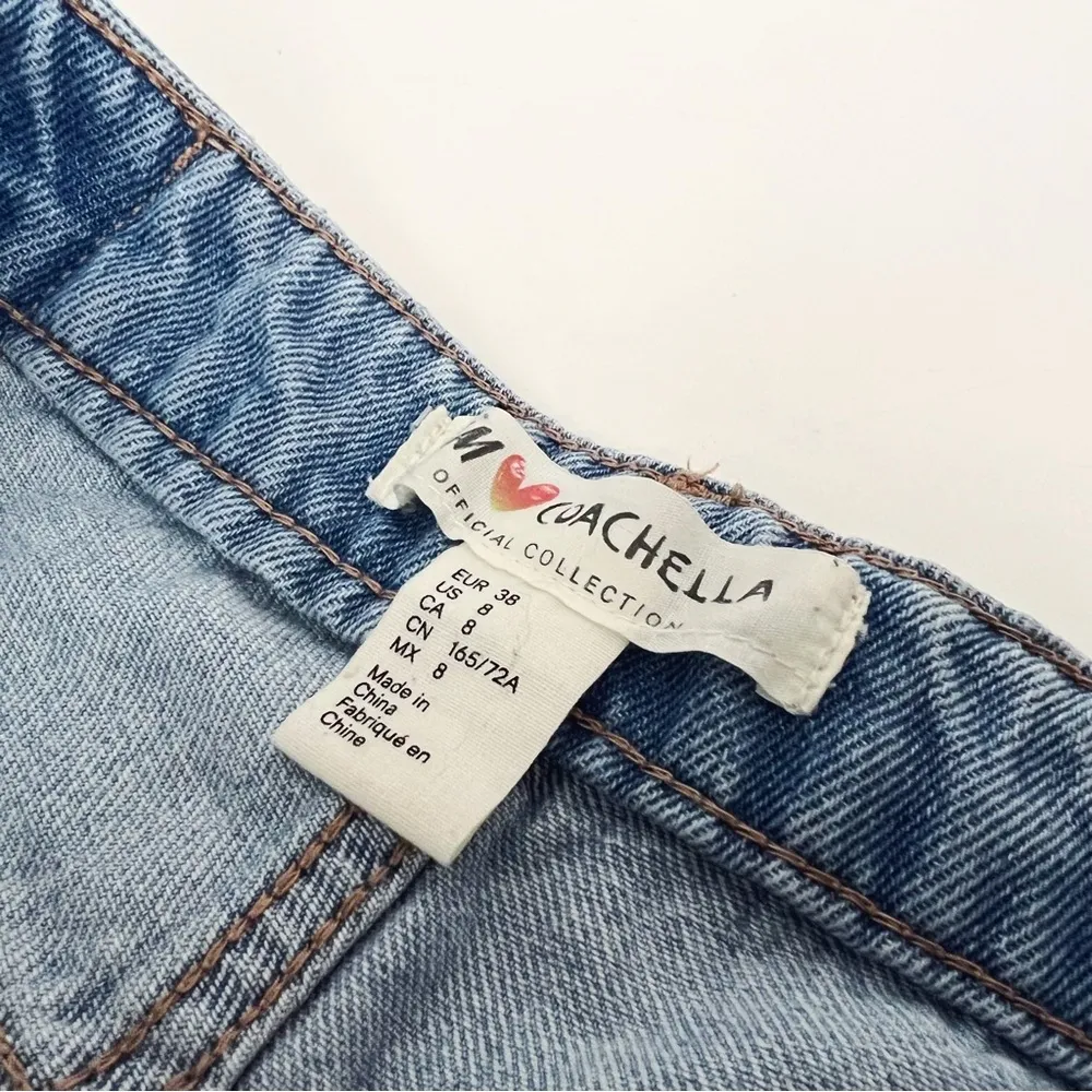 H&M LOVES COACHELLA Trashed Mom Jeans | Size 8 - Image 9