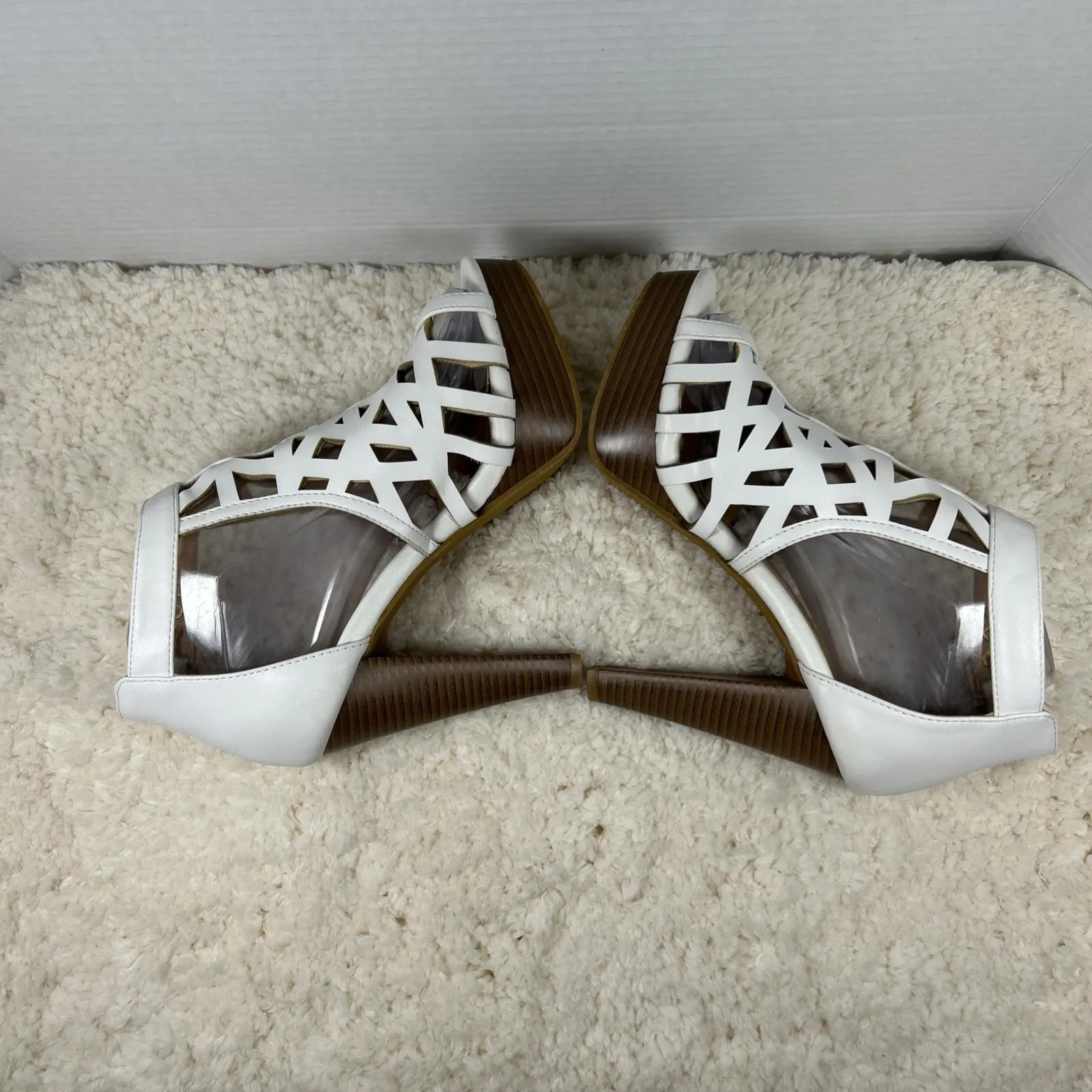 TRENDSup Collection Open Toe Size 7.5 Ankle Strap Heels WHITE - Image 2