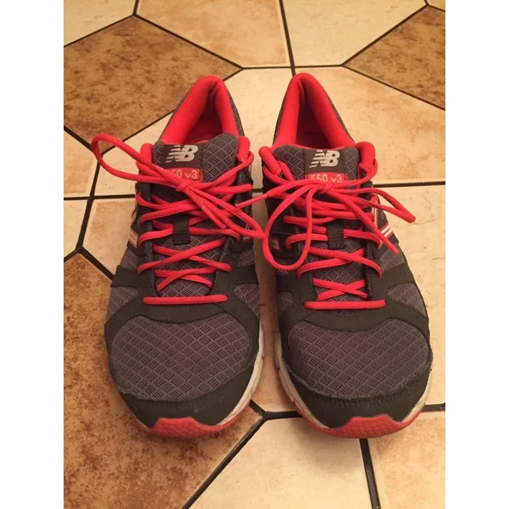 New Balance pink and grey Running or walking shoes size 9 - Image 2