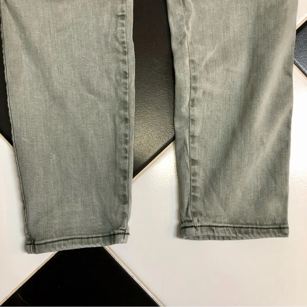 Audrey Moto Stretchy Jeans Light Grey Denim Textured Ribbed Biker sz 28 - Image 7