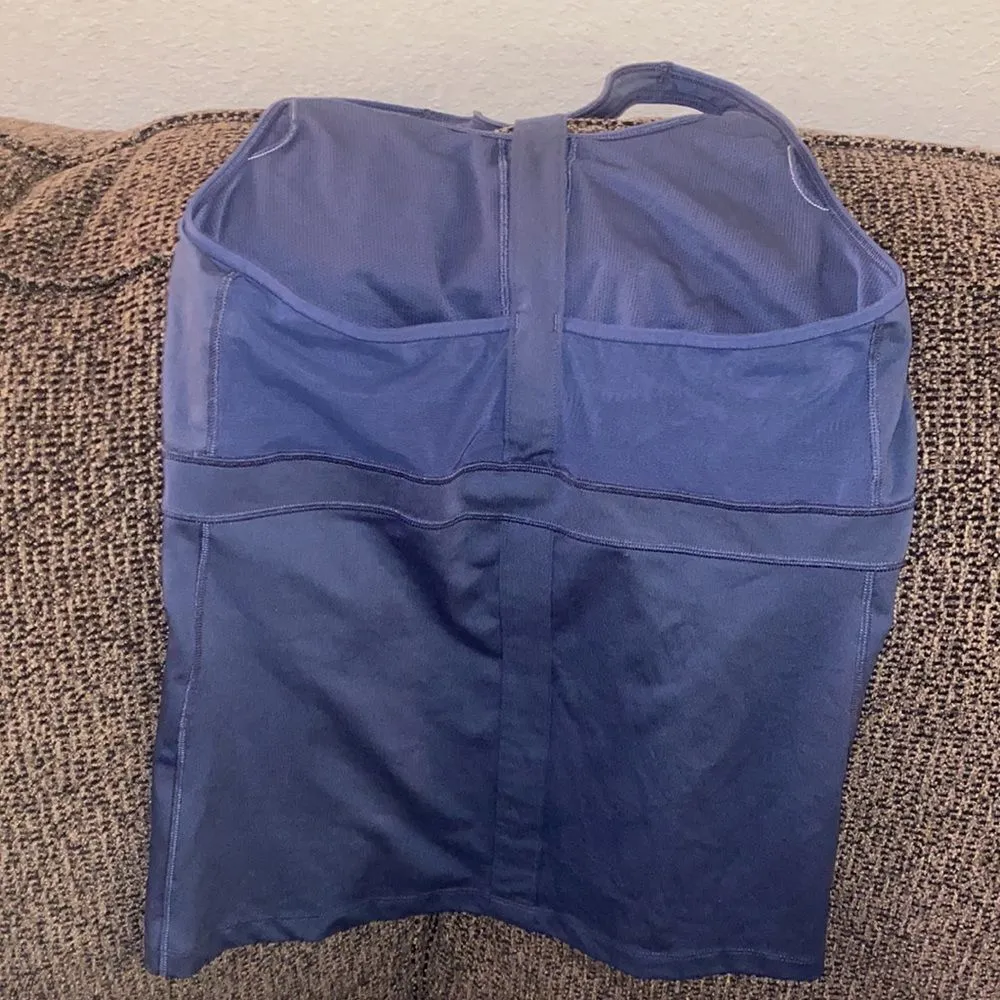 ✨ Athleta runner built In Bra Racerback Workout Tank Top✨ - Image 4