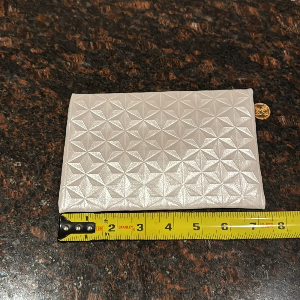 Ipsy silver cosmetic bag - Image 2