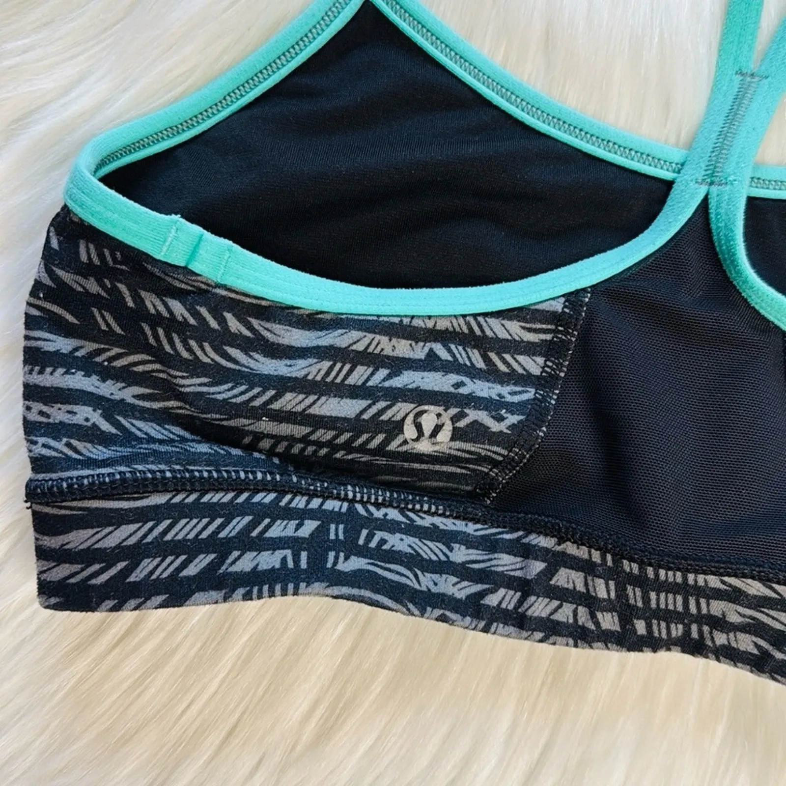 Lululemon Slate Black Bali Breeze Flow Y Bra - Image 6