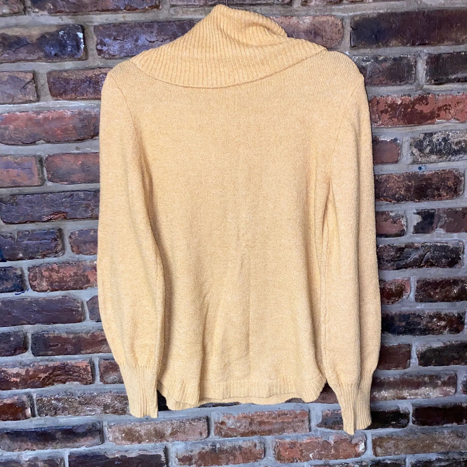 Tahari Yellow Thick Knit Turtleneck Pullover Oversized Sweater Womens Size Small - Image 6