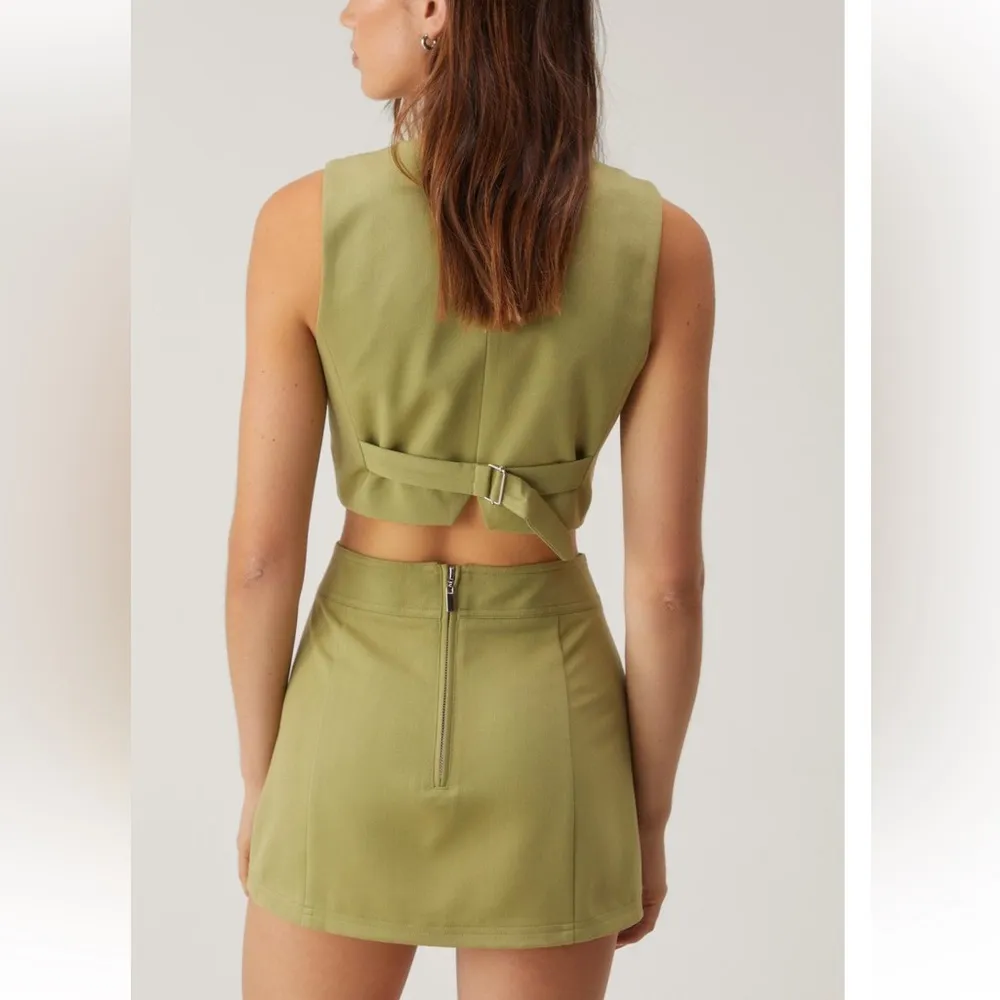 NWT NASTYGAL- Petite Tailored Mini Pelmet Skirt size 2 - Image 4