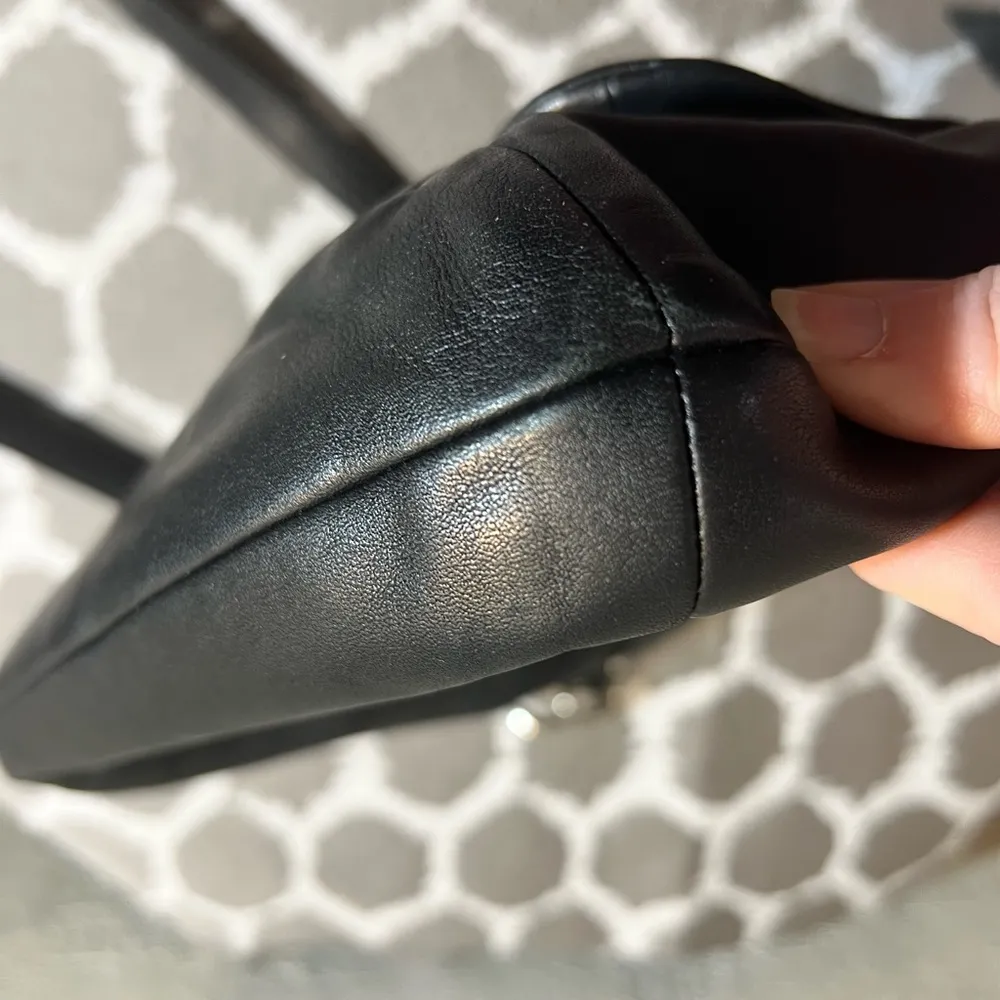 Coach Black Crossbody Bag with Adjustable Strap and Flap Closure - Image 11