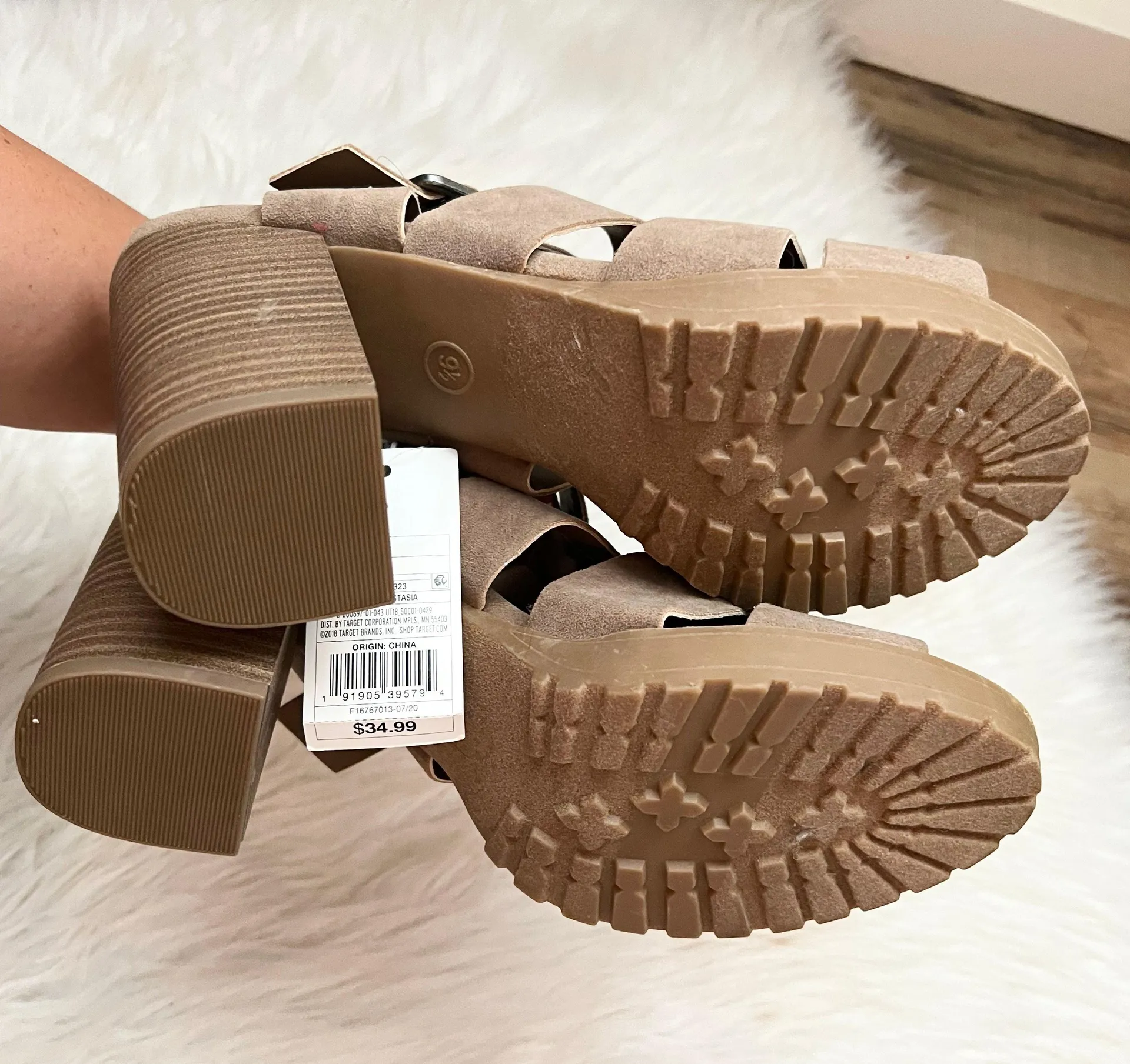 Universal Thread NWT  Stacked Heeled Sandal 9.5 - Image 7