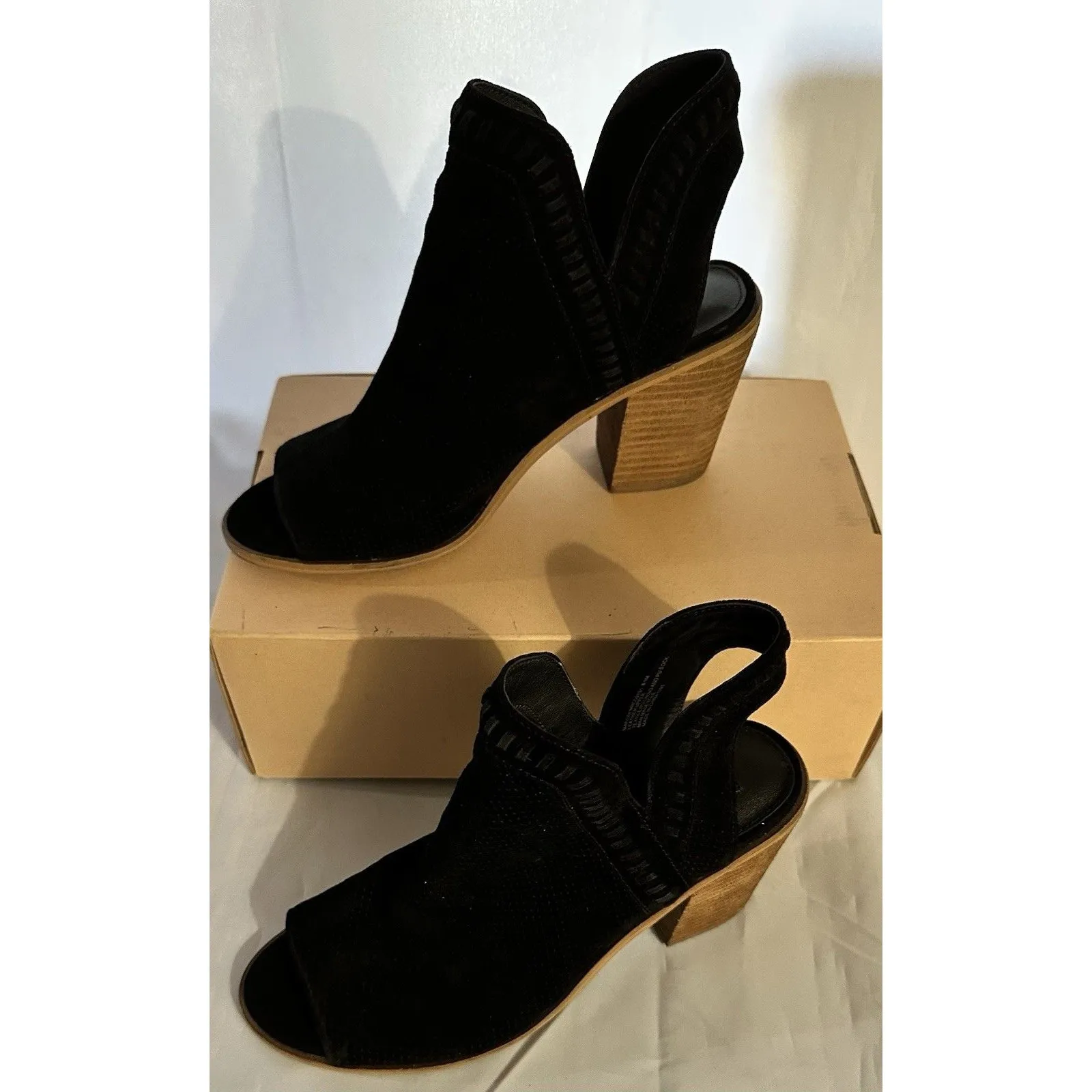 Steve Madden Black Macro Suede Cutout Block Heel Bootie Size 8.5 - Image 3