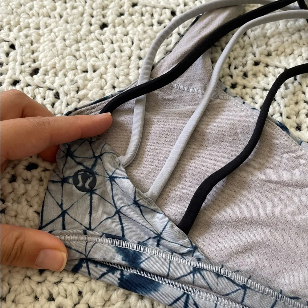 Lululemon Free To Be Bra Wild Star Crushed Silver Fox Gray/Navy (Size 4) - Image 7