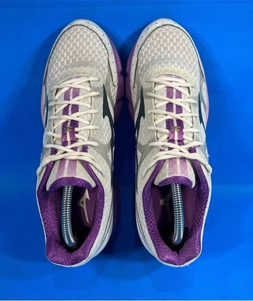 Mizuno Women's Wave Rider 17 Running Shoe Size 10.5 - Image 5