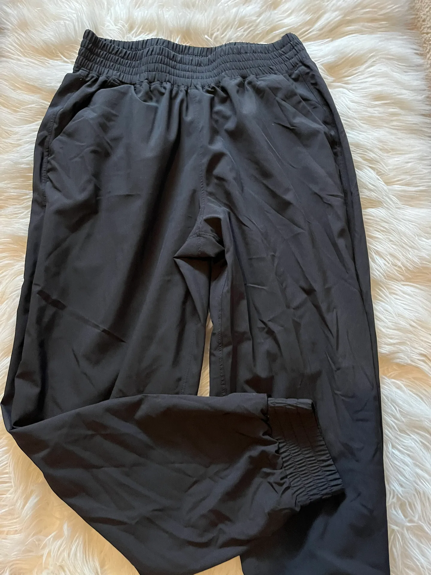 Old Navy Active Joggers - Image 2