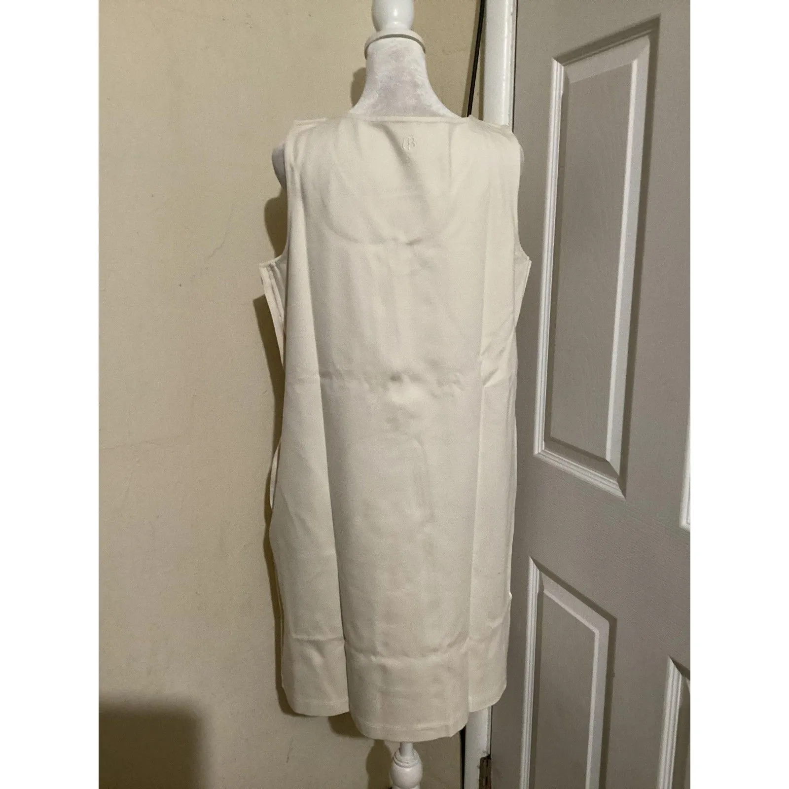 Betabrand NWOT Dress Womens M Beige Sleeveless Side Button Pockets Office Casual - Image 5