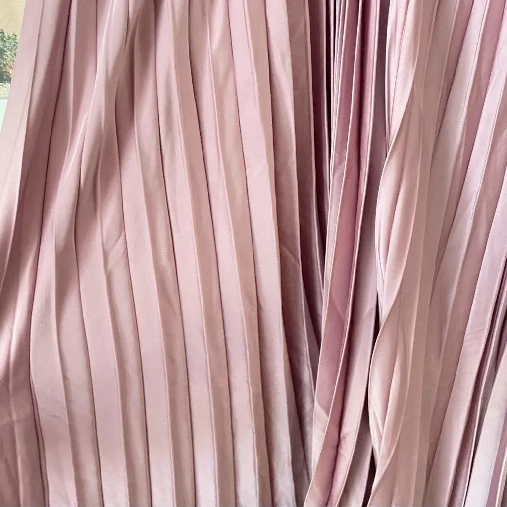 Petal & Pup Nova Flutter Sleeve Pleated Midi Dress - Image 7