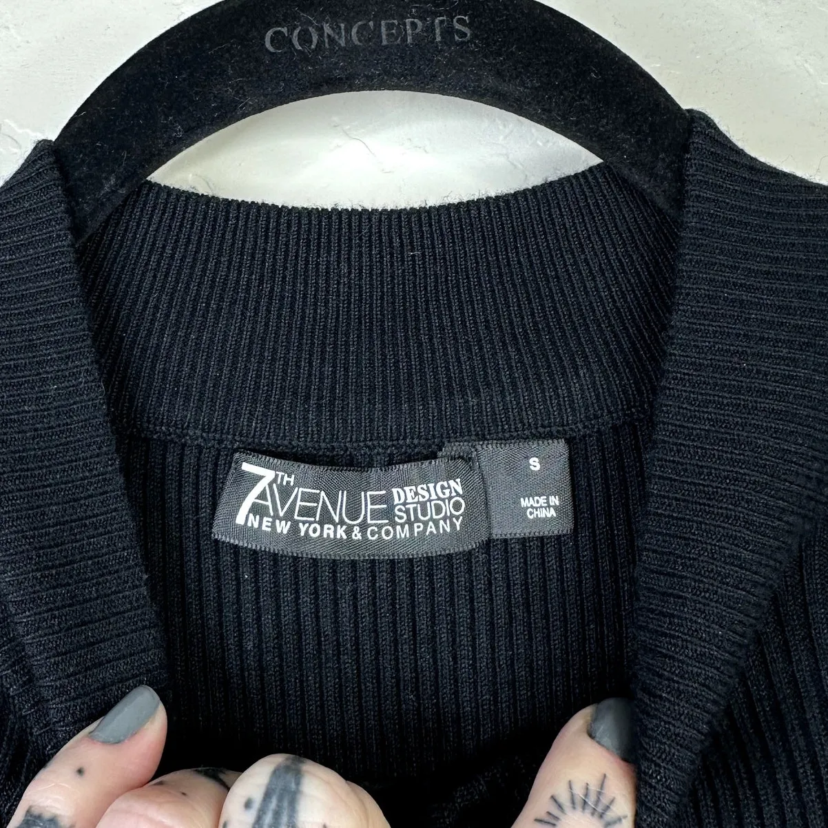 New York & Company NWOT 7th Avenue Design Studio Black Ribbed Flutter Sleeve Top - Image 5