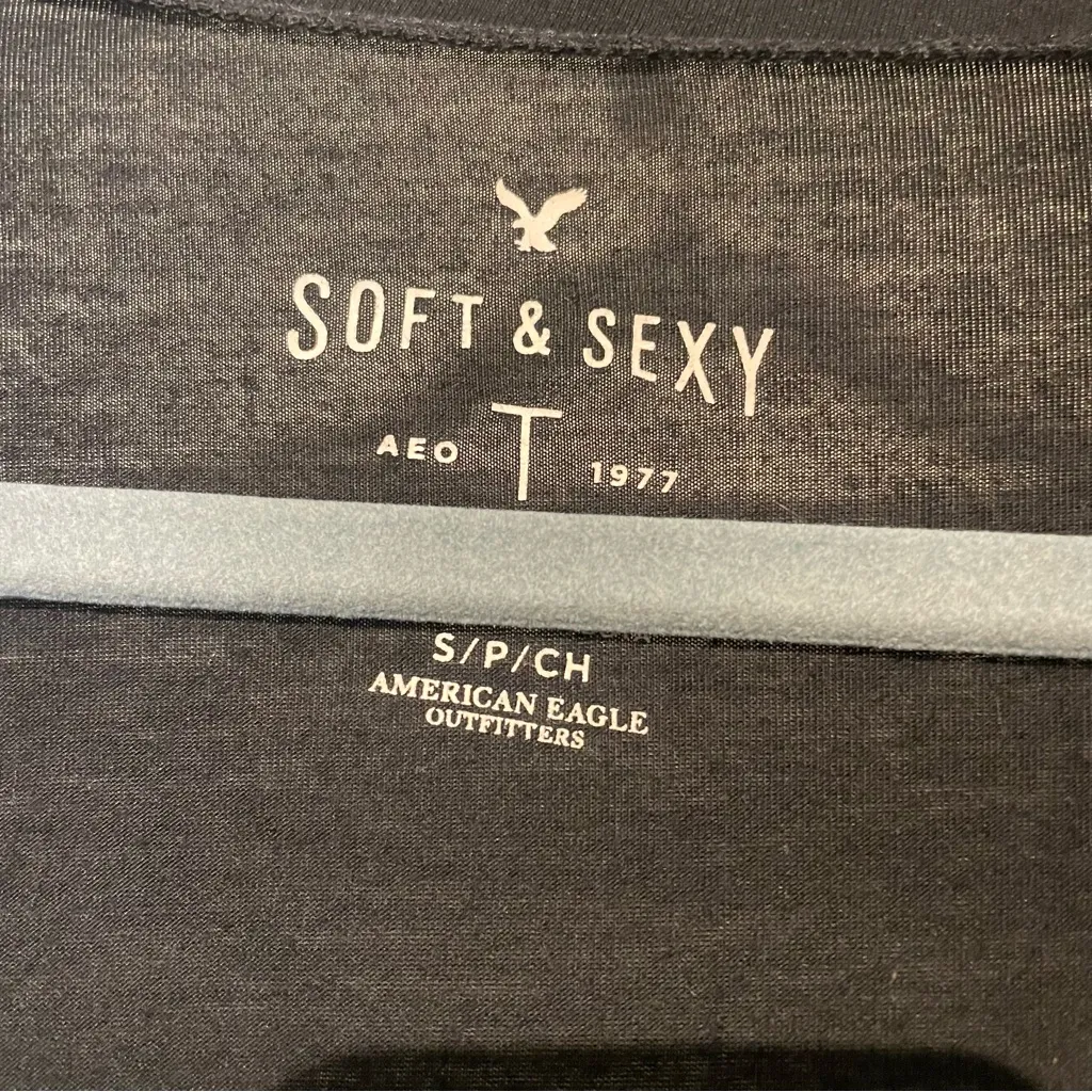 American Eagle  Soft & Sexy Basic Black Oversized T-Shirt - Image 3