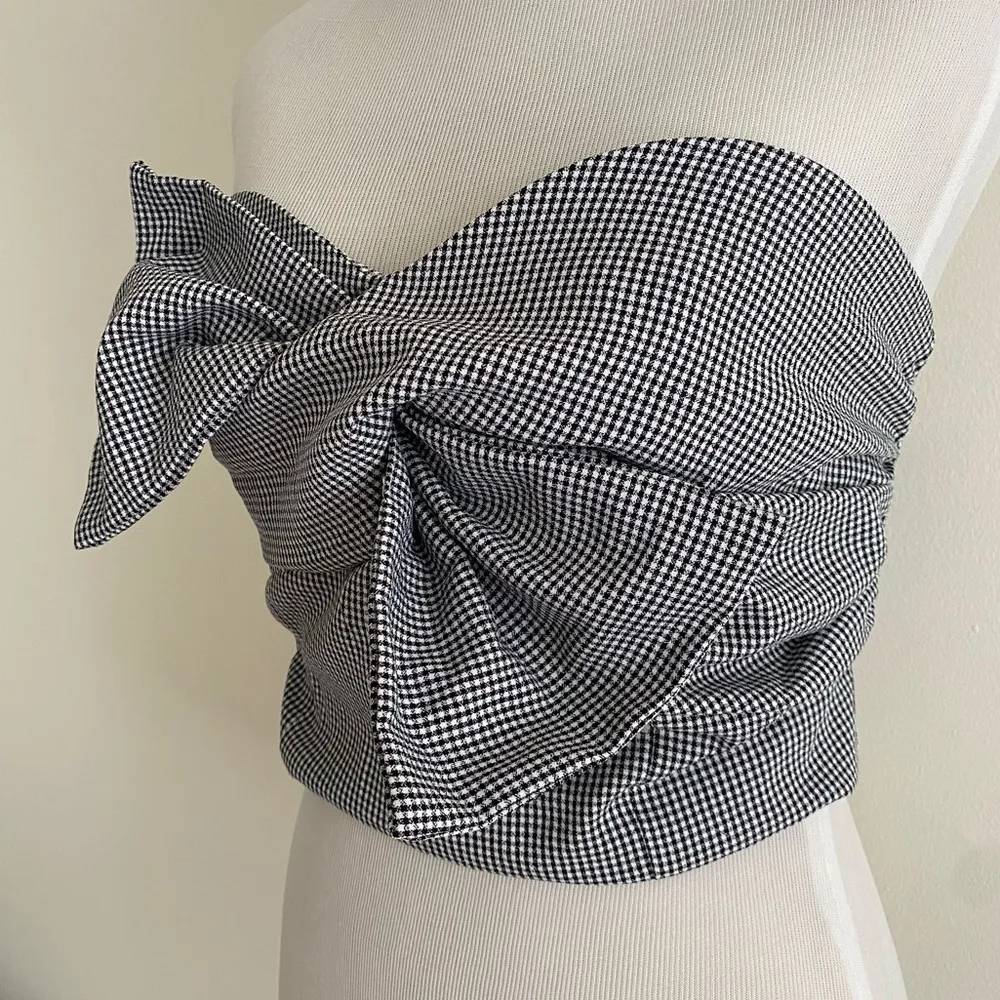 Storia Strapless Gingham Bow Crop Top - Image 3