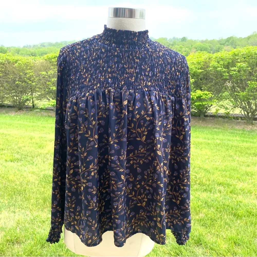 Finn & Grace floral smocked long sleeve blouse - Image 3