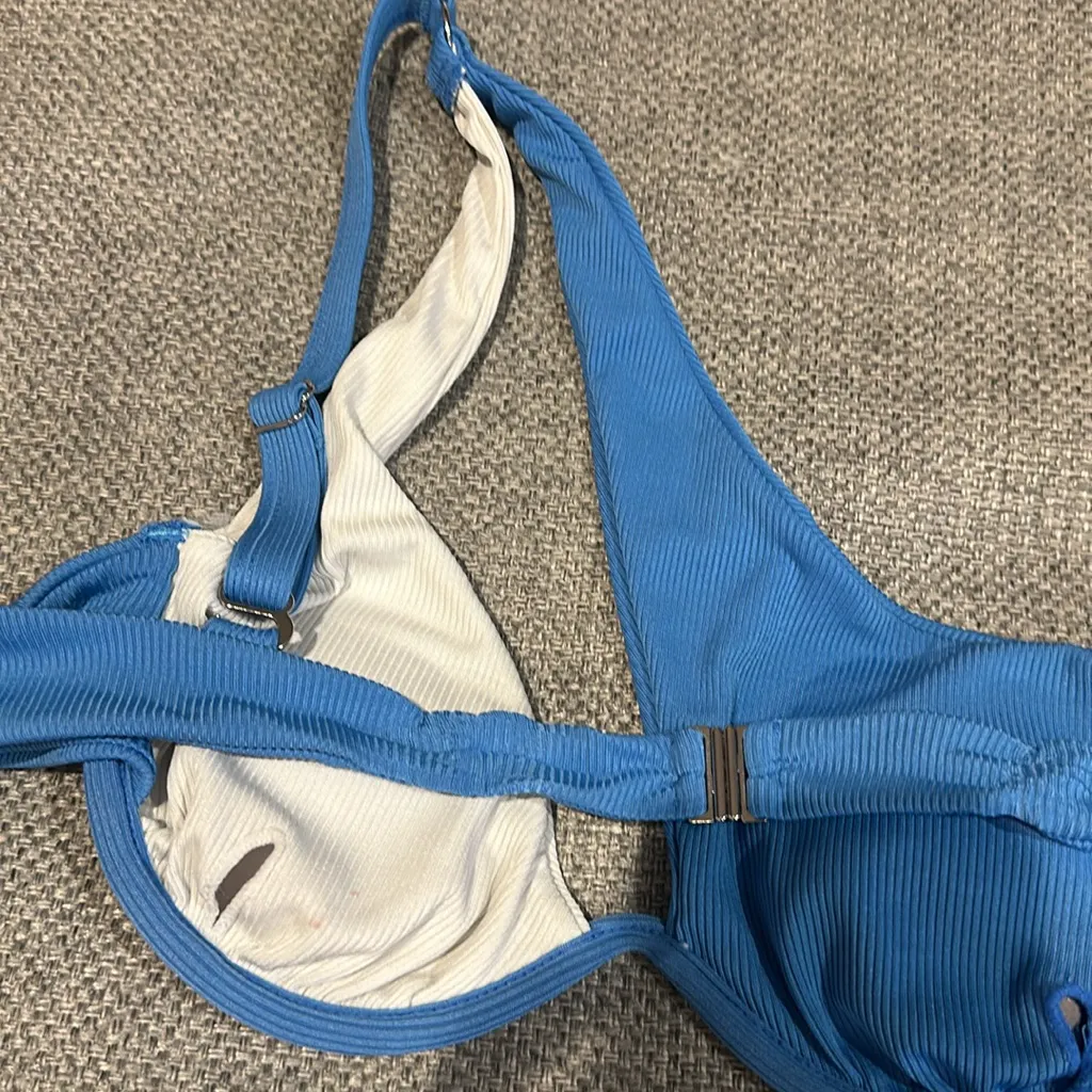 MOVING SALE Blue and White Underwire One Shoulder Bikini Set - Image 8