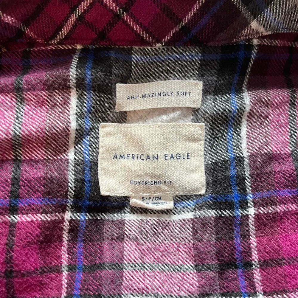 American Eagle super soft plaid button up shirt - Image 7