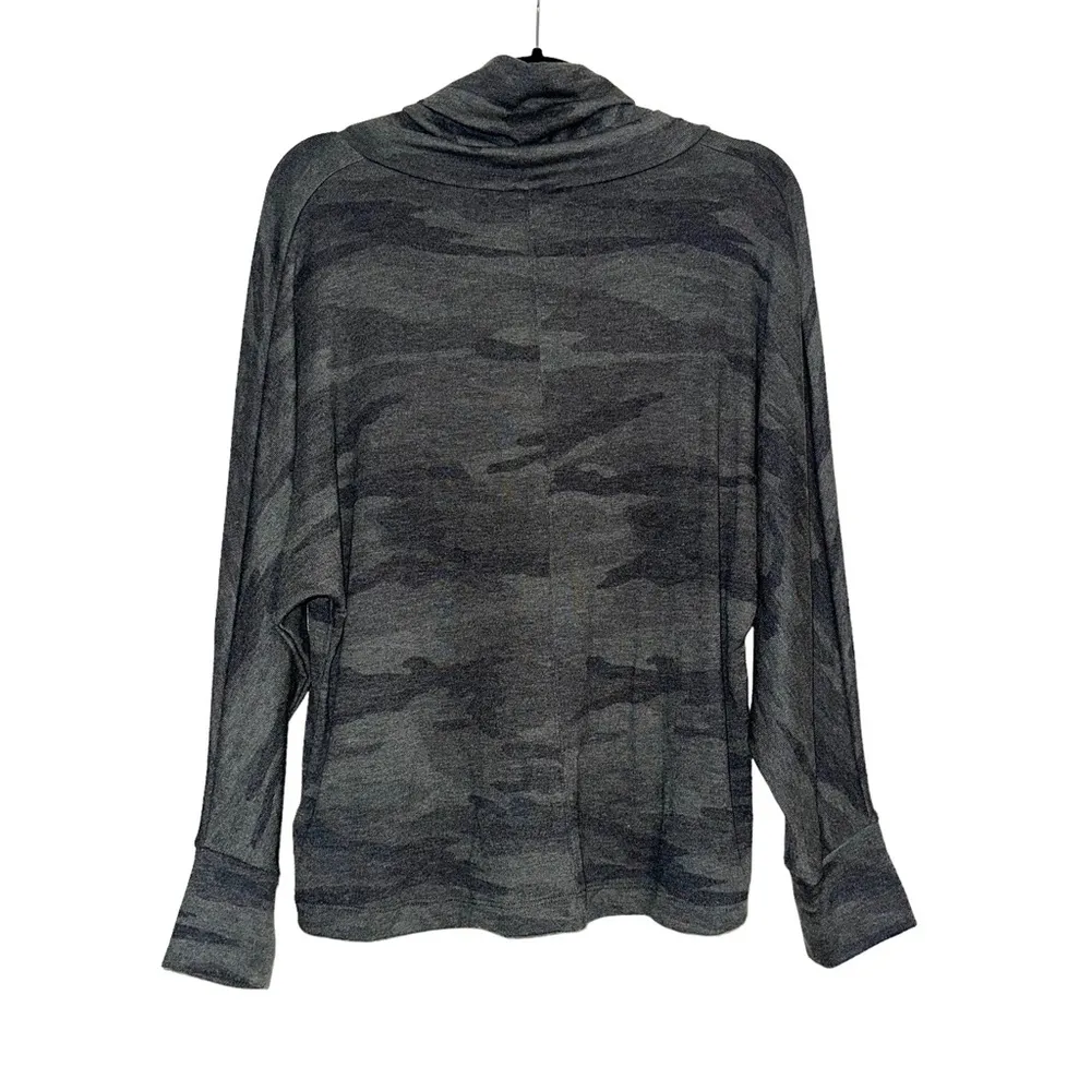 NWT Splendid Supersoft Green Camo Cowl Neck Pullover Sweater SMALL - Image 4