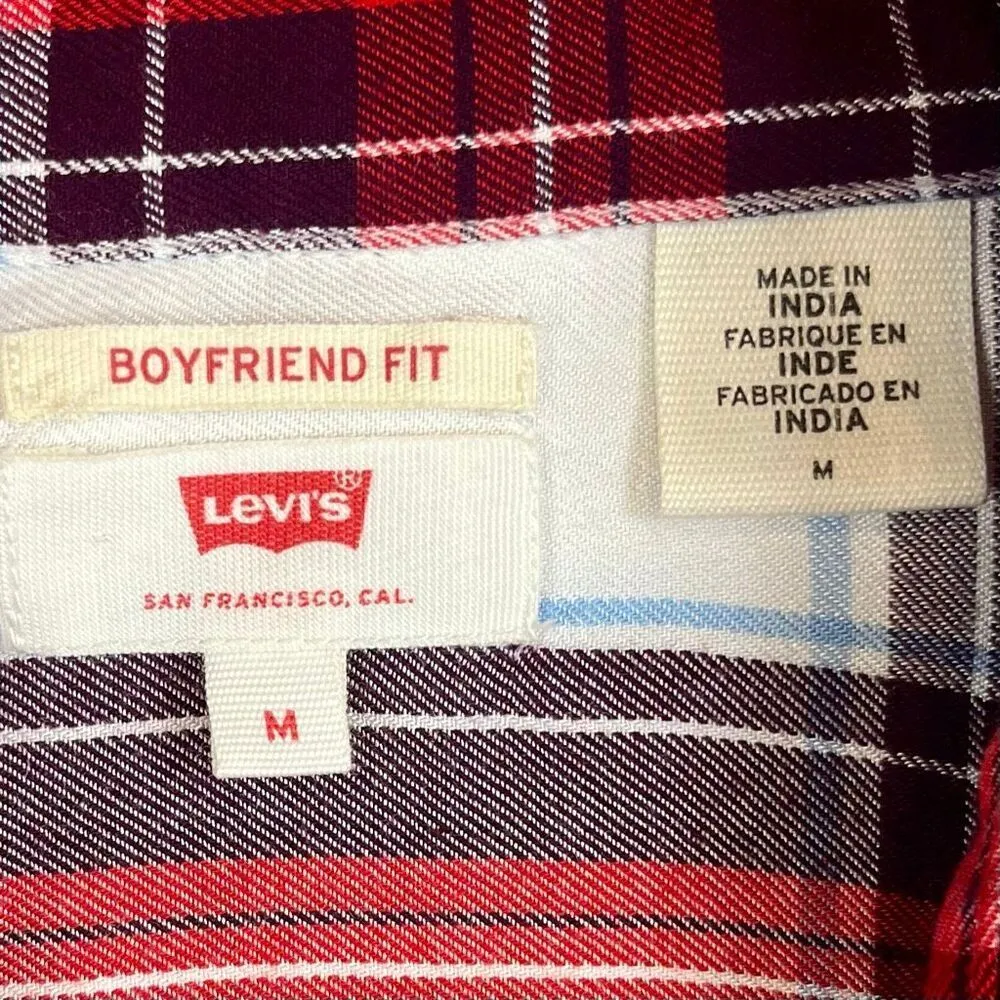 Levi’s Boyfriend Fit Plaid Button Down Blouse Medium - Image 5