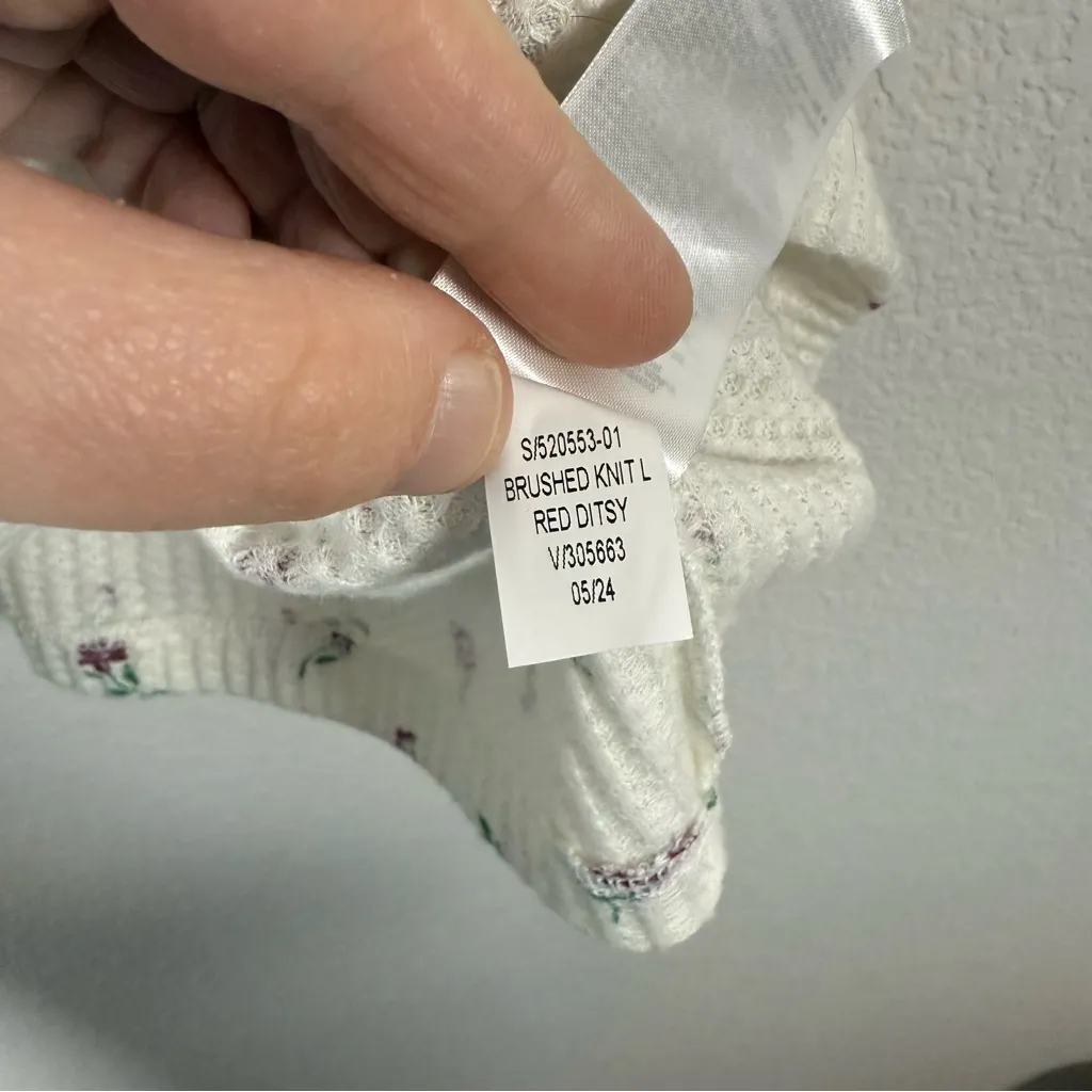 Old Navy Women’s Classic Brushed Waffle Knit Tank White Floral Size MP - Image 8